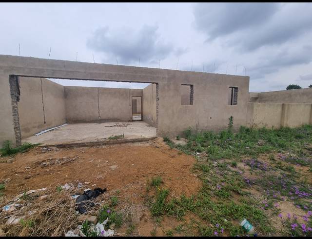 3 BEDROOM TOWNHOUSE FOR SALE IN ARCON PARK